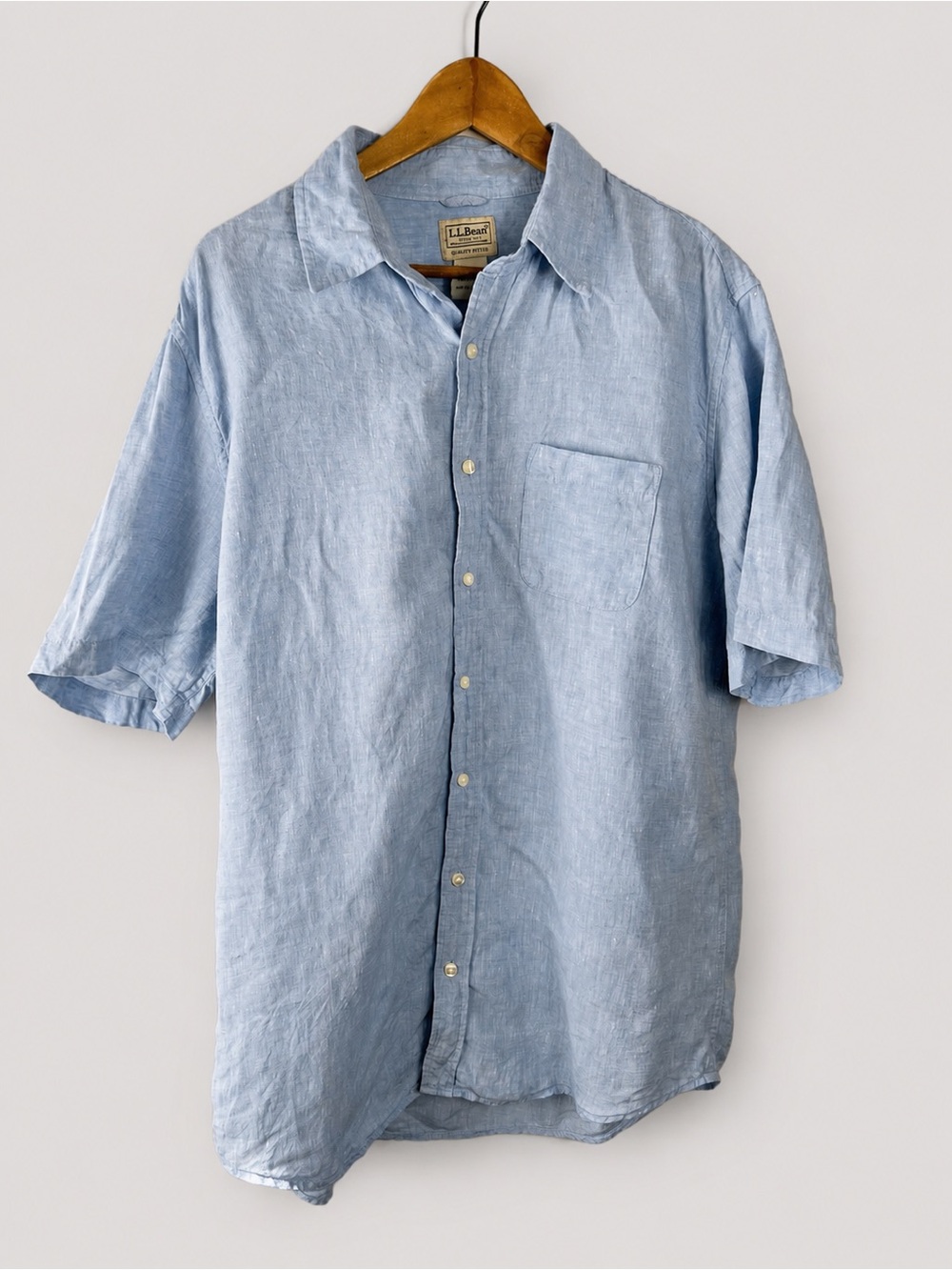 L.L. Bean Men’s Size Large Tall 100% Linen Blue Short-Sleeve Button-Down Shirt